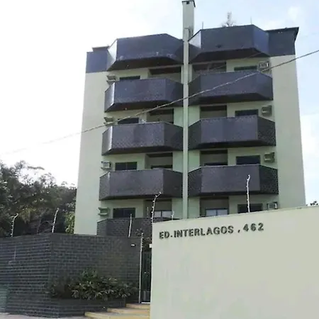 Apto com piscina e churrasqueira a 300 metros da Praia Grande-2